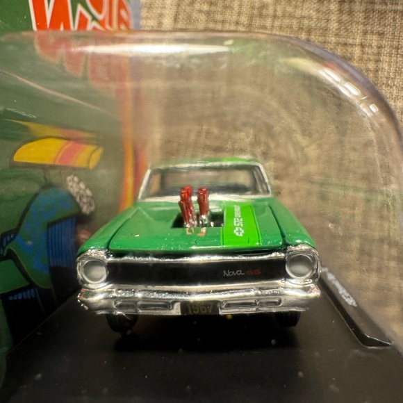 699-M2 Machines 1967 Chevrolet Nova S72 Turtle Wax New In Unopened Box Age 8+ - Picture 3 of 8